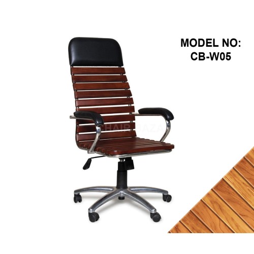 WOODEN CHAIR
