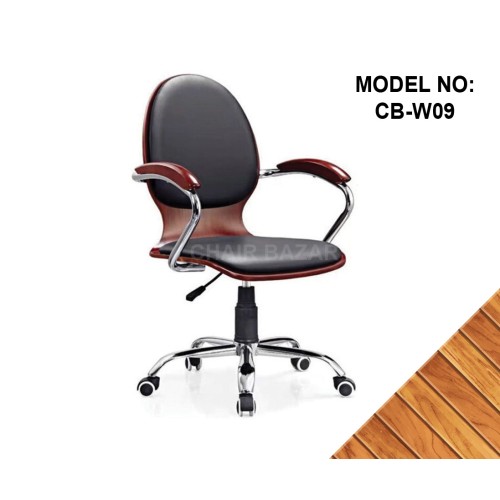 WOODEN CHAIR